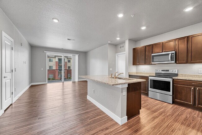 Building Photo - $1,775 - 2 Bed, 2 Bath Condo in Aurora with Central AC, and In Unit Laundry!