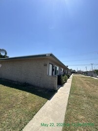 Building Photo - 3236