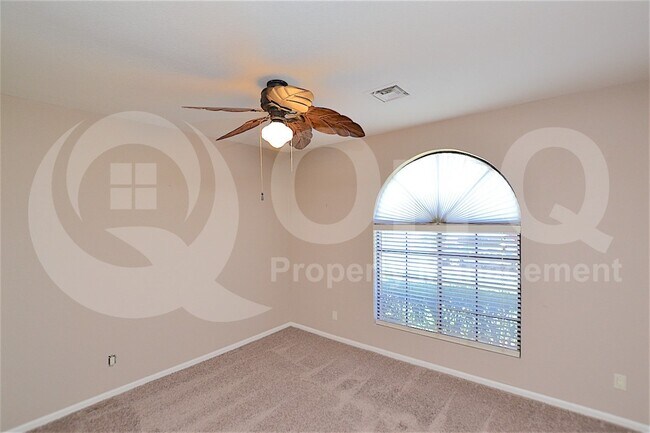 Building Photo - 510 S Lagoon Dr