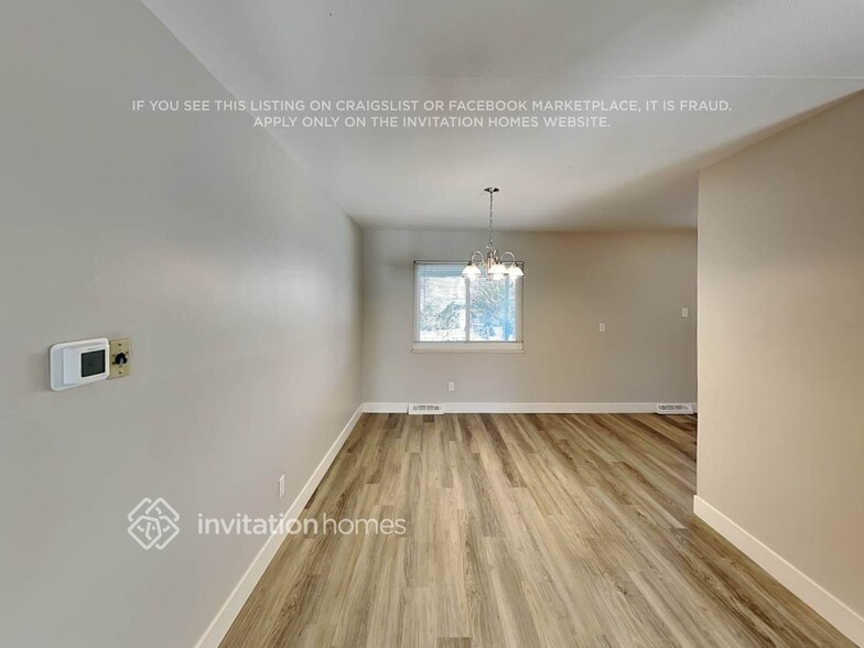 Building Photo - 3076 S Quintero Way