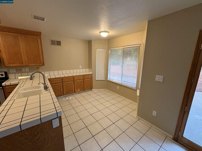 Building Photo - 3524 Liberty Ct
