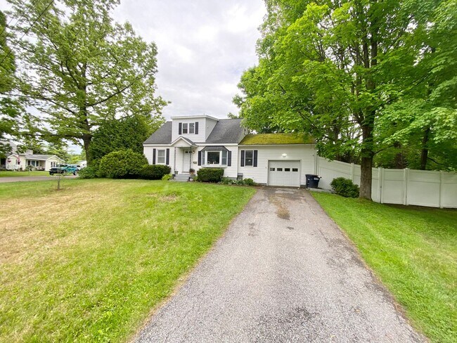 Primary Photo - 4 Bedroom Home in South Burlington VT Avai...