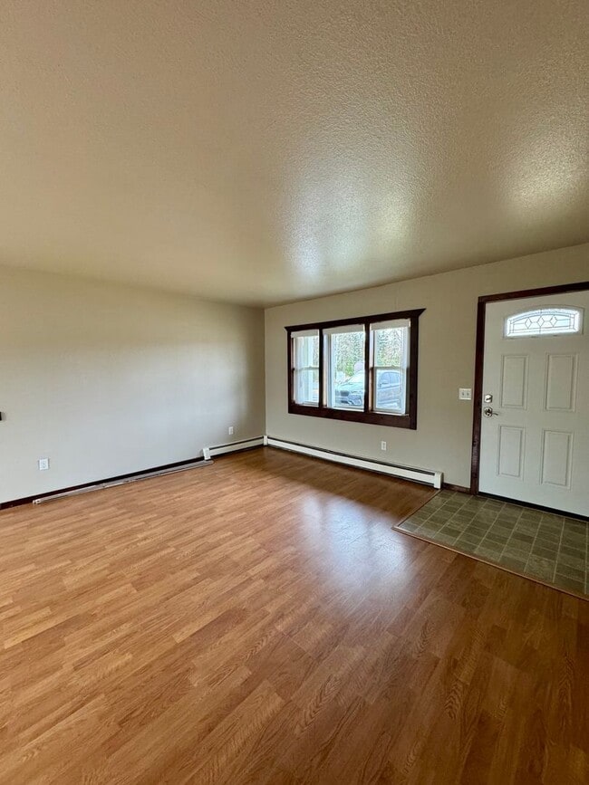 Building Photo - 1717 Aliak Dr