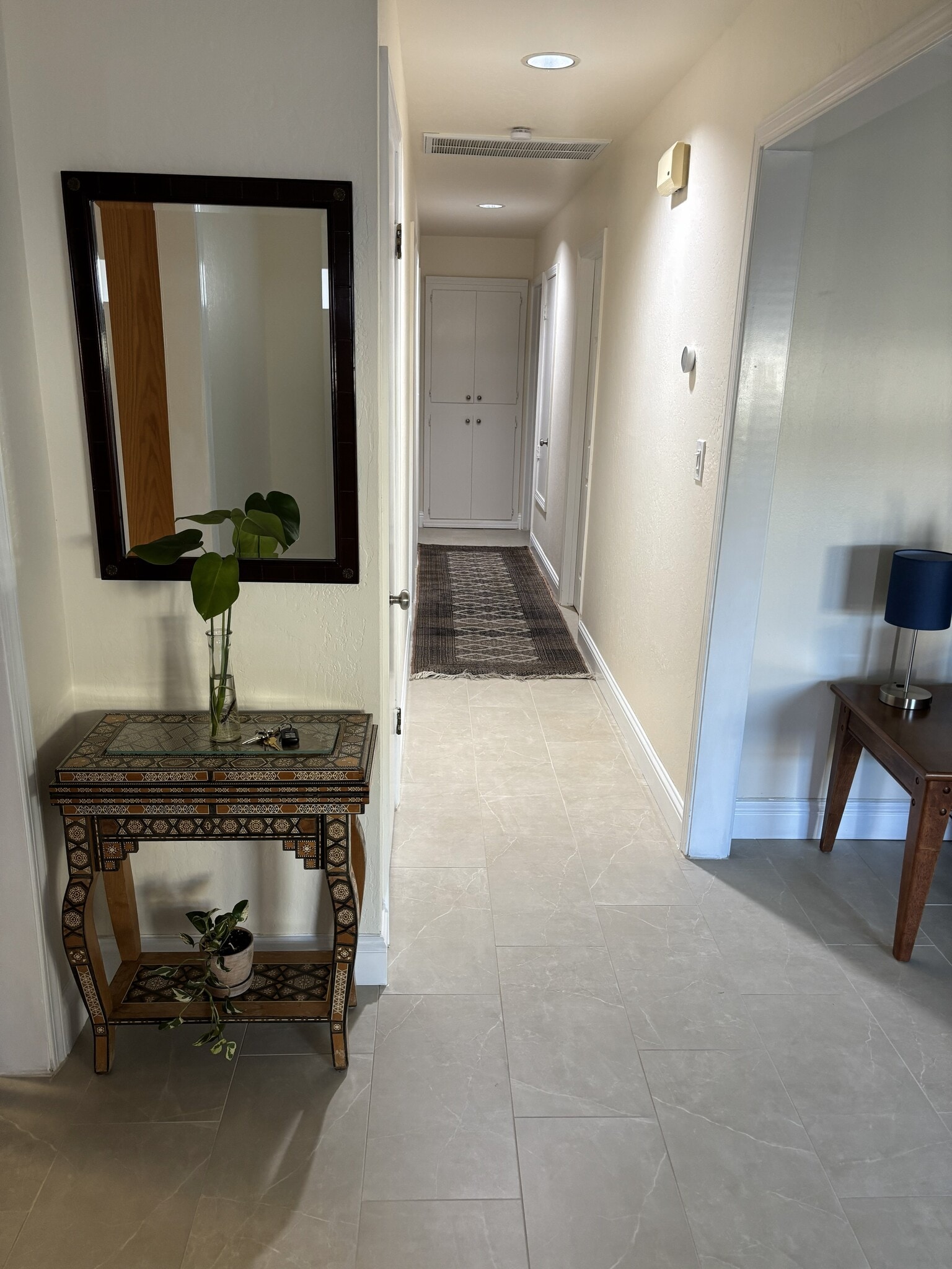 Building Photo - 520 Linford Pl