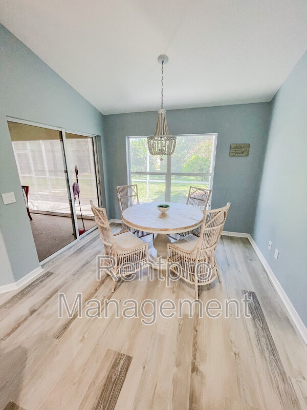 Building Photo - 2137 Date Palm Way