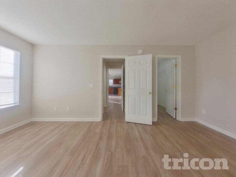 Building Photo - 386 Fox Trot Dr