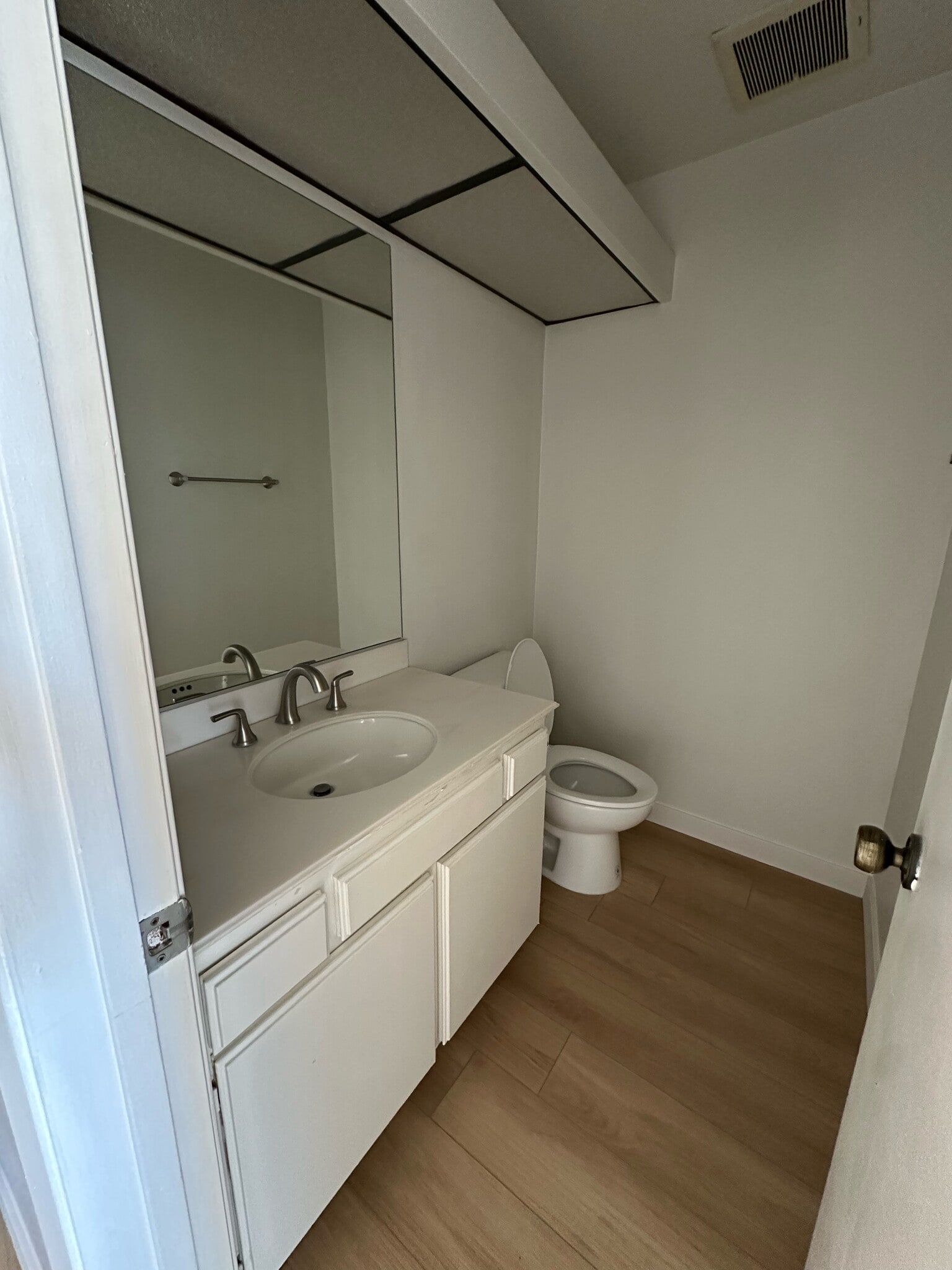 Building Photo - 8828 Pershing Dr