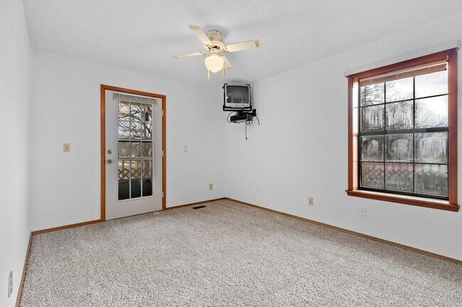 Building Photo - 12405 Bethel Blacktop Rd