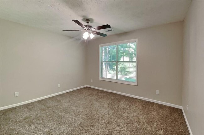 Building Photo - 7240 Coral Lake Dr