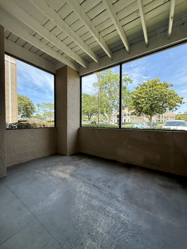 Building Photo - 800 Boardwalk Dr