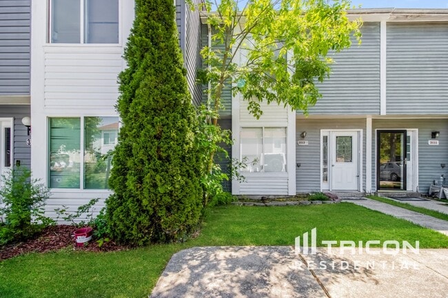 Primary Photo - 3113 Heathcote Rd