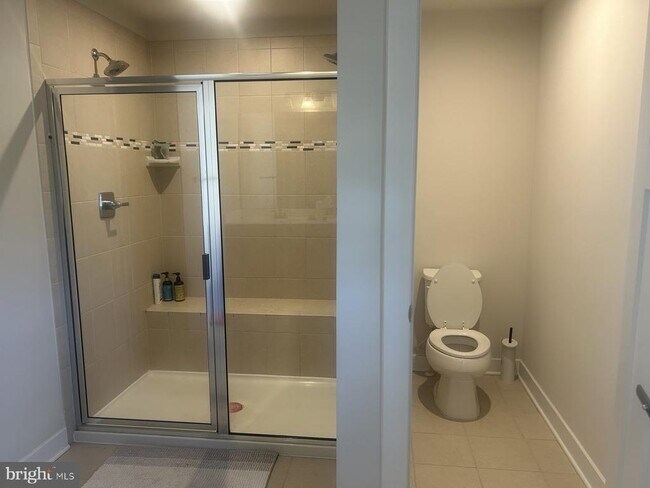 Building Photo - 105 Cabbage White Dr