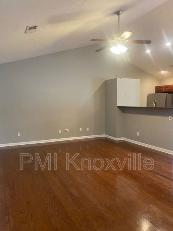 Building Photo - 8106 Gate Keeper Way