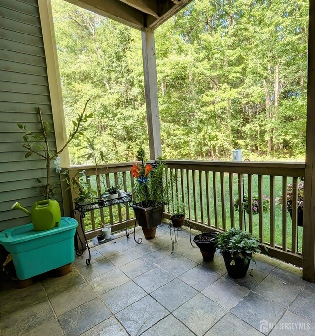 Building Photo - 6071 Cedar Ct
