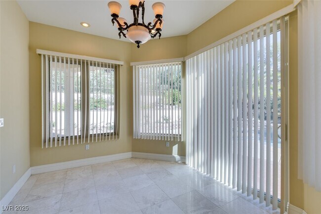 Building Photo - 770 Lanni Ct