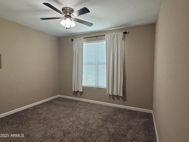 Building Photo - 10743 W Bronco Trail
