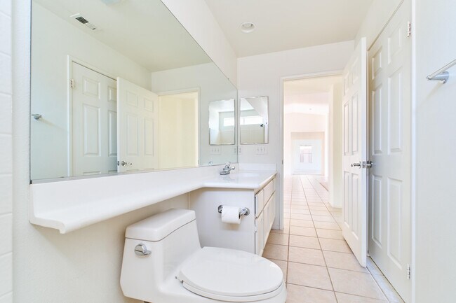 Building Photo - 47626 Calle Diamante