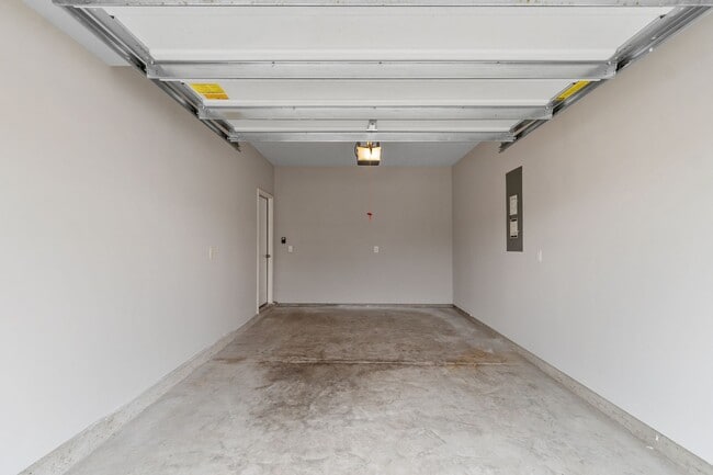 Building Photo - Bell's Lake Circle