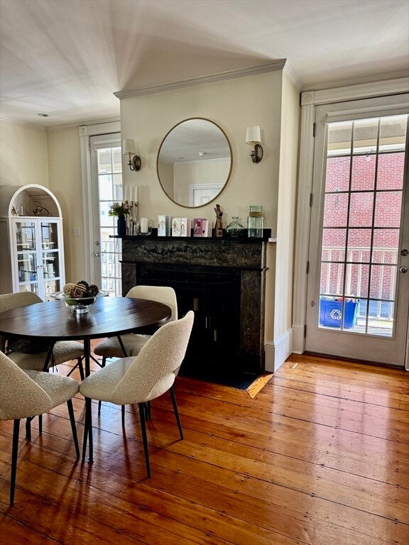 Building Photo - 54 Chestnut St