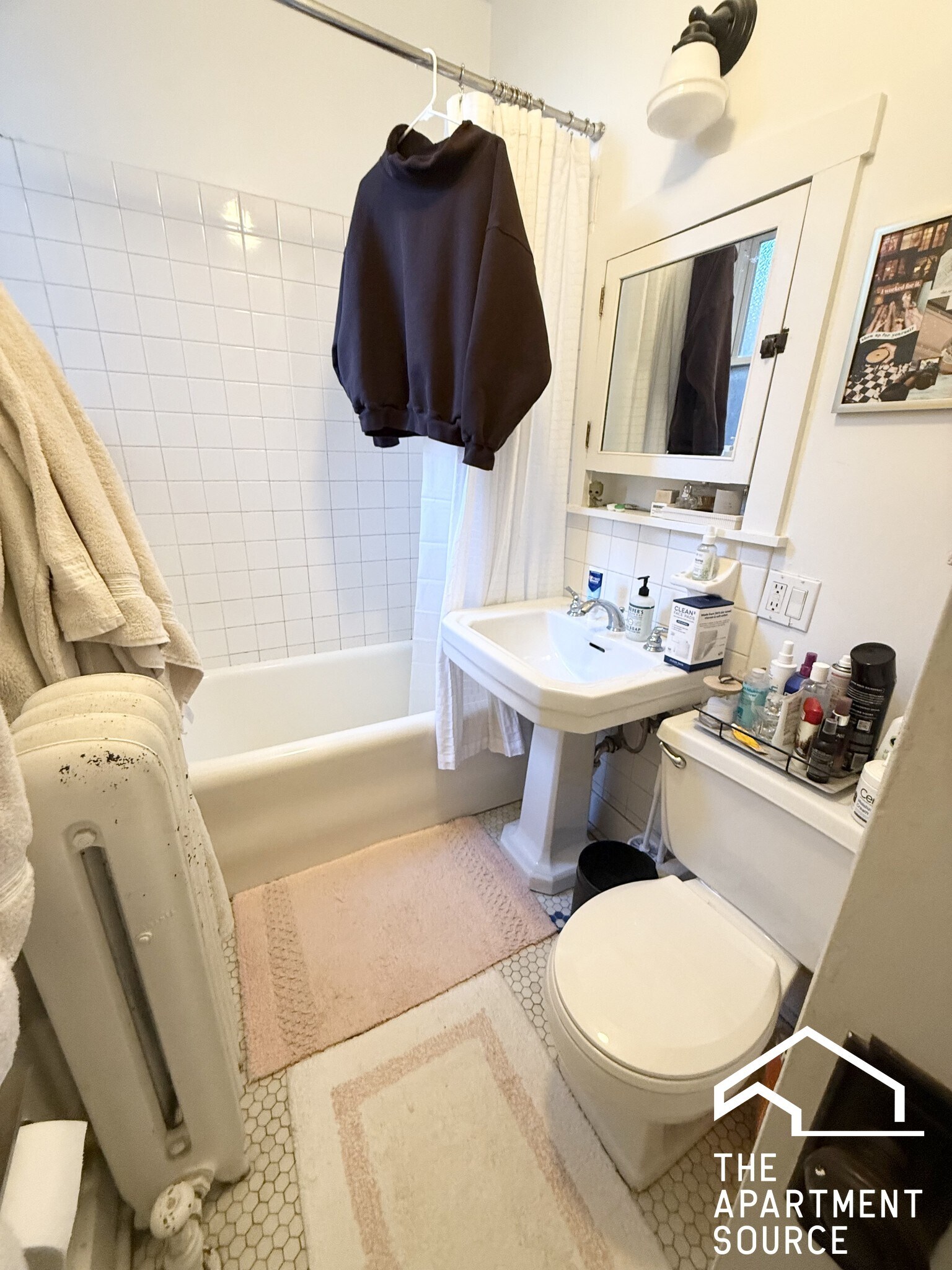 Building Photo - 822 W Wrightwood Ave