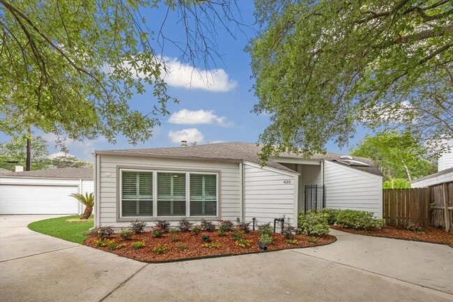 Building Photo - 625 Rancho Bauer Dr