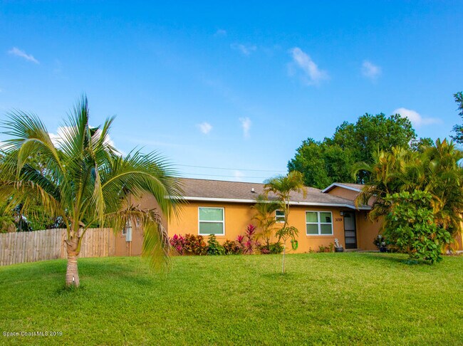 Building Photo - 3019 Sea Gate Cir