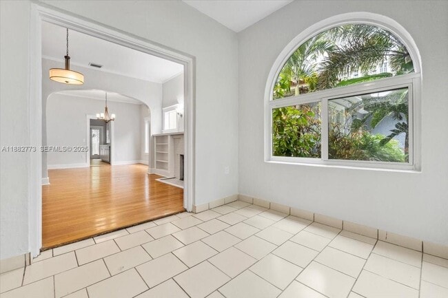 Building Photo - 34 SW 18th Rd