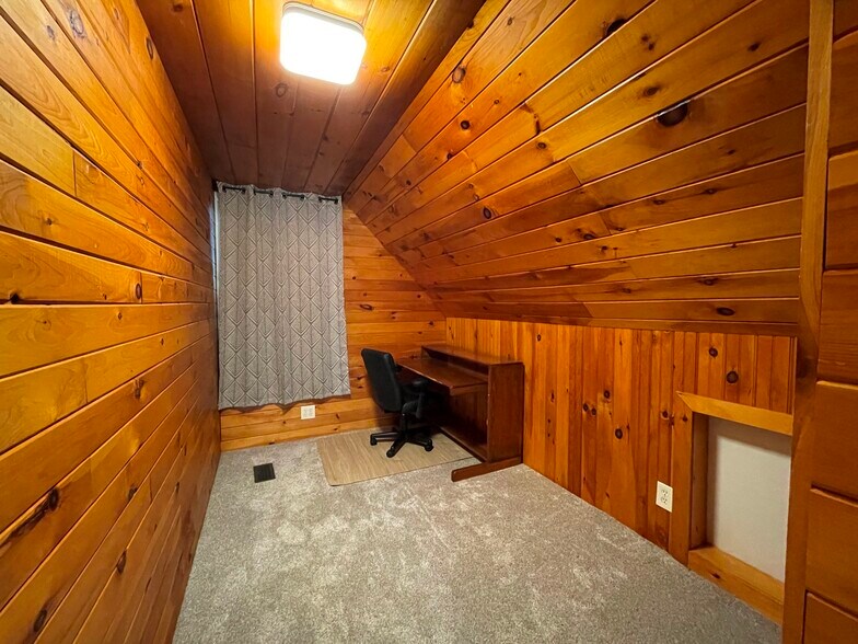 Building Photo - 8 Tow Truck Way