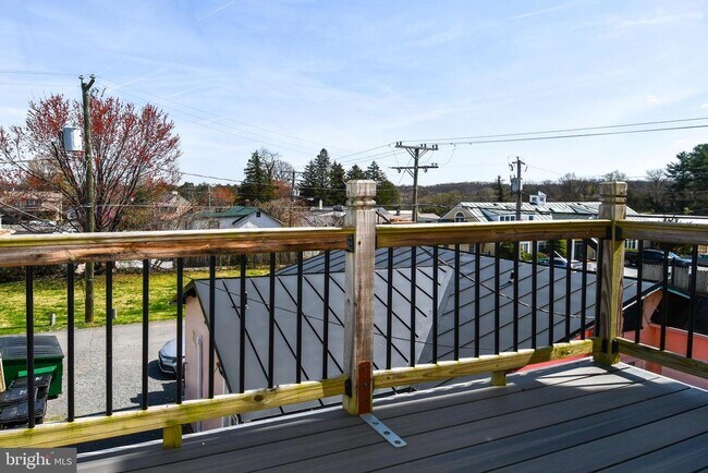 Building Photo - 2 E Federal St