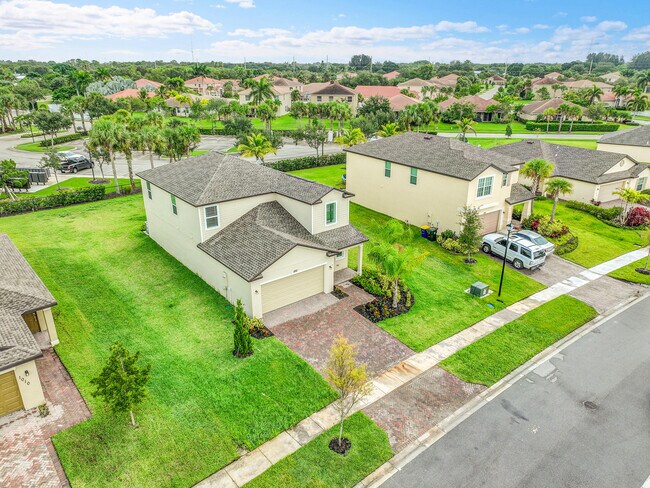 Building Photo - 1012 Bent Creek Dr