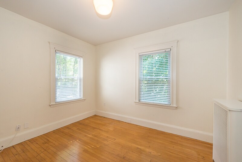 Building Photo - 31 Champney St