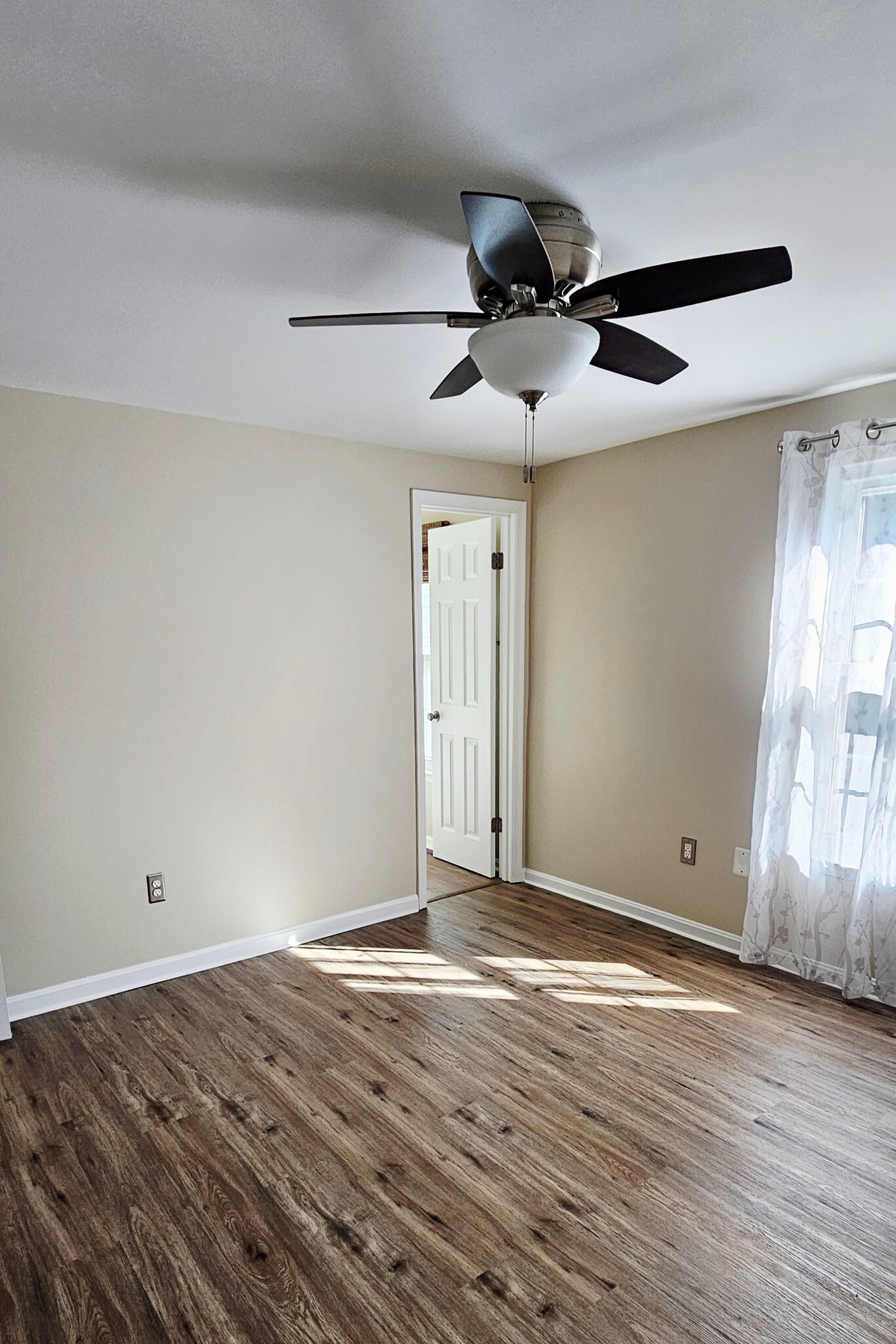 Building Photo - 17519 Longview Ln