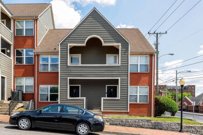 Building Photo - 125 Lea Ave