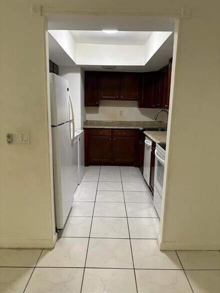 Building Photo - 2148 NW 57th Ave