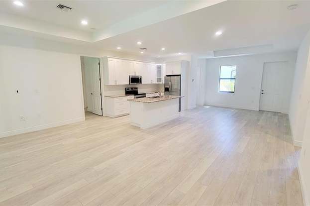 Building Photo - 2119 Hanford Ln