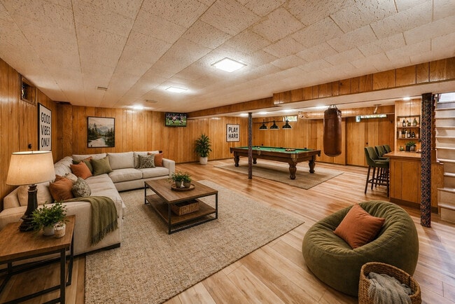 Building Photo - 8840 Keeler Ave