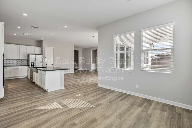 Building Photo - 4354 N 198th Ln
