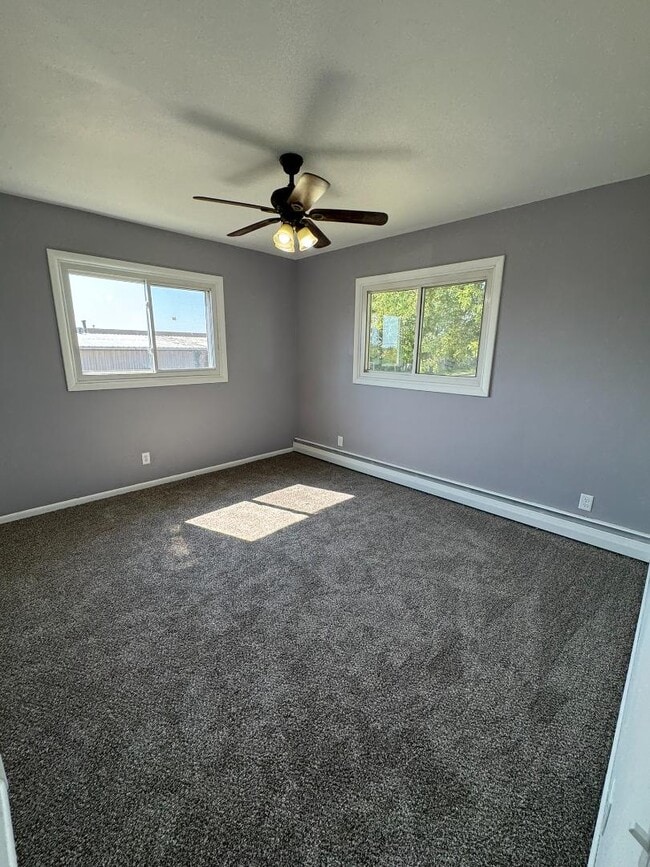 Building Photo - 6451 Alpine Ave NW