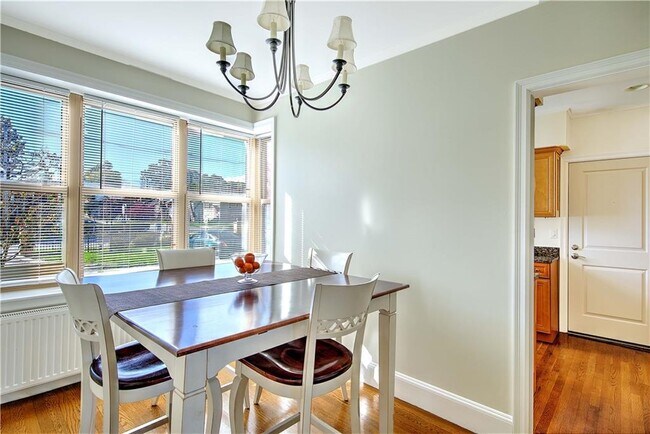 Building Photo - 1180 Narragansett Blvd