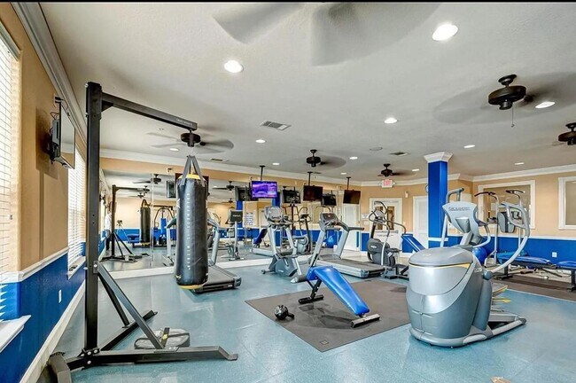 Building Photo - 1711 Old Spanish Trl