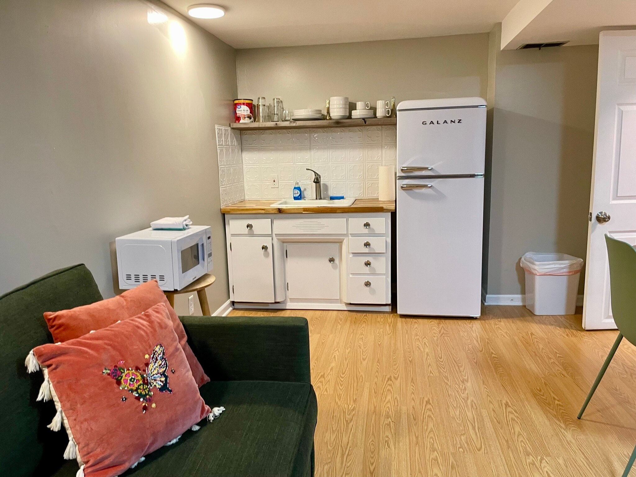 Building Photo - 4324 3rd Ave NW