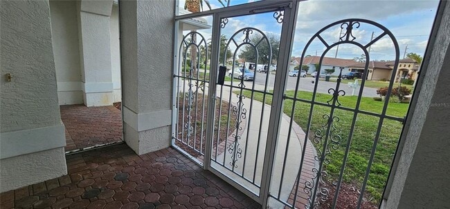 Building Photo - 1152 Deardon Dr