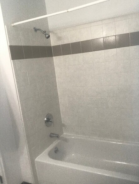 Building Photo - 13131 E Florida Ave