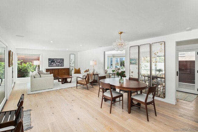 Building Photo - 8471 El Paseo Grande