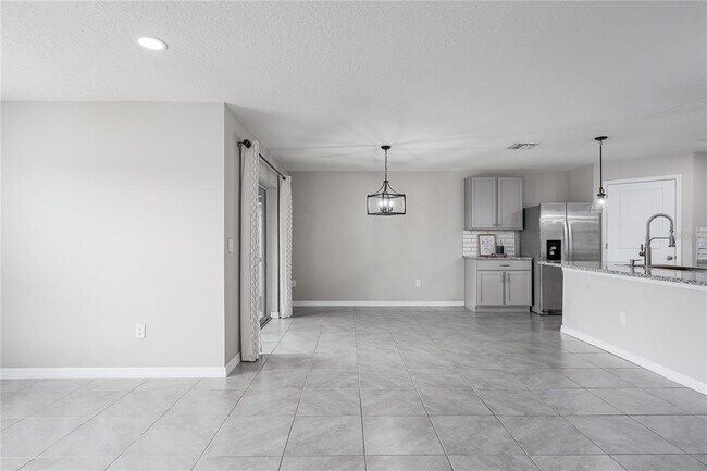 Building Photo - 12143 Kingsley Trl
