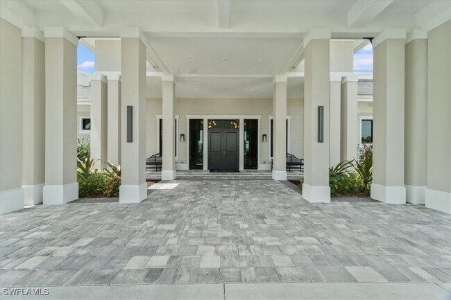 Building Photo - 5802 Kingston Pl
