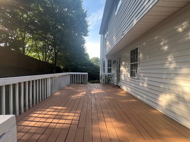 Building Photo - 2707 Blockhouse Ct