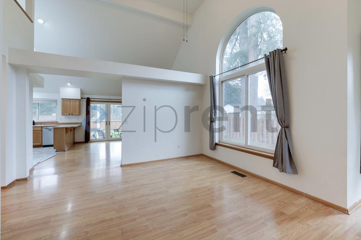 Building Photo - 3318 243rd St E