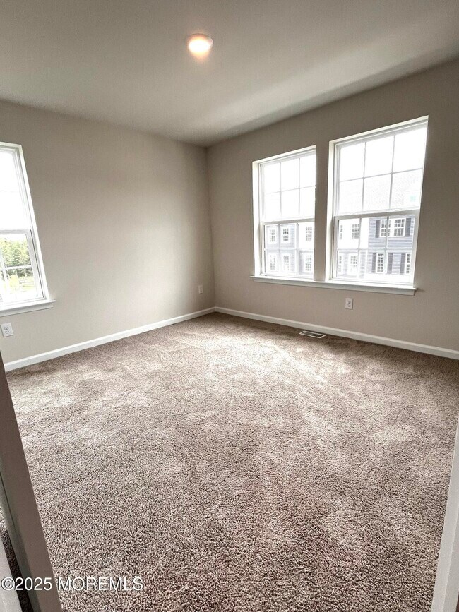 Building Photo - 20 Rothbury Ct