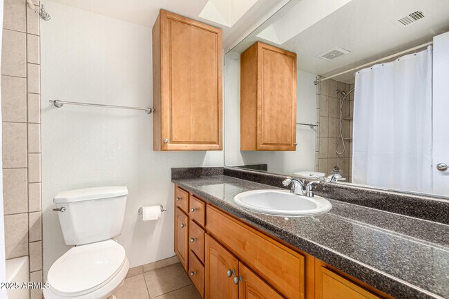 Building Photo - 3601 W Tierra Buena Ln